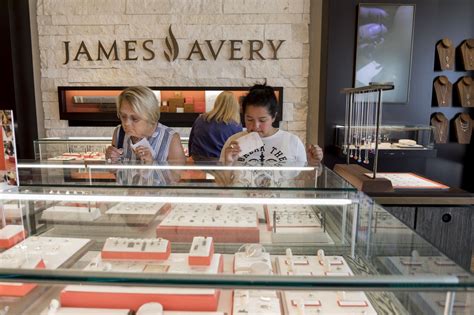 James Avery Artisan Jewelry Opens New Store at Westover Marketp