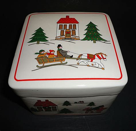 Jamestown China the Joy of Christmas Covered Box - amazon.com