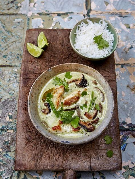 Jamie Oliver’s Thai Green Curry with Chicken - BossKitchen