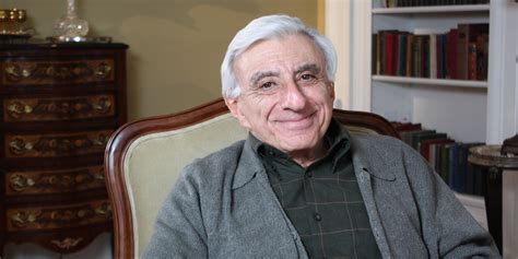 Jamie Farr Net Worth is $3 Million Jamie Farr's salary $3 million Jamie Farr Bio/Wiki, Net Worth, Married 2018. Jamie Farr is an American television, film, and theatre actor. He is of Lebanese descent. He is best known for having played the role of cross-dressing Corporal Maxwell Q. Klinger in the CBS television sitcom M*A*S*H.