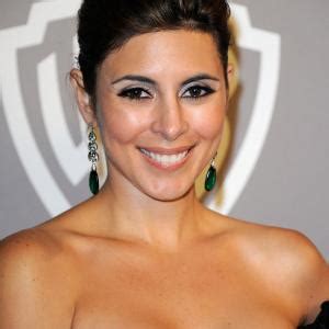 Nov 7, 2023 · See also Ironmouse Face Reveal 2023 - Age, Net Worth, Bio, Real Name. Jamie’s Stance: ... How has Jamie Lynn Sigler’s appearance changed over the years? . 