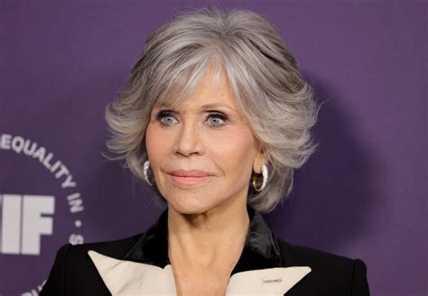 Jane Fonda's Wig: A Timeless Accessory for Ageless Beauty