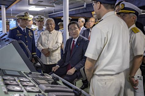 Japan’s prime minister tours Philippine patrol ship and boosts alliances amid maritime tensions