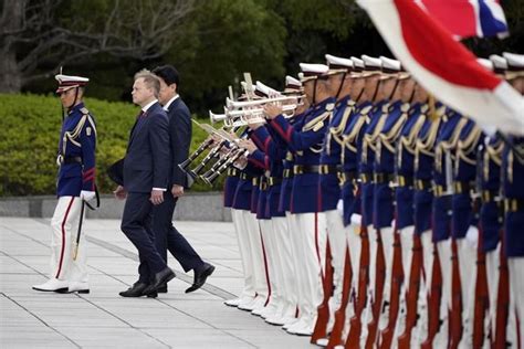 Japan and UK ministers are to discuss further deepening of security ties on the sidelines of G7