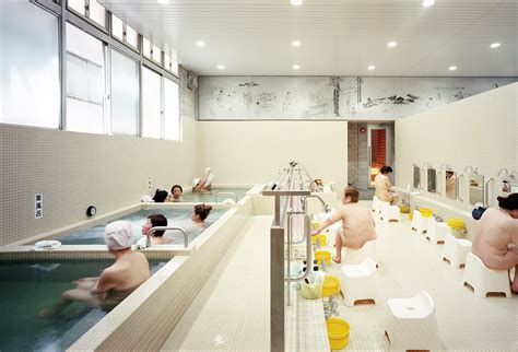 Japanese public bath. Of all the things that seem to raise eyebrows when people ask us about our trips to Japan, Japanese public baths seems to be the biggest. It seems that many people, at least from the Anglosphere ... 