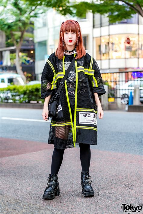 Japanese street wear. March 20, 2022. The ready-to-wear season is far from over; Tokyo Fashion Week kicks off a round of shows in Asia. Unlike their European counterparts who preferred minimalism this season, stylish ... 