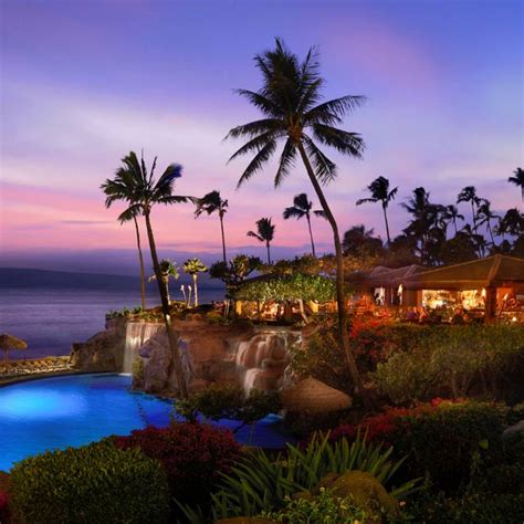 Japengo maui. Hotel Features. 810 rooms, including 31 suites. 8 dining and beverage outlets. Spa Soleil and Boutique, Maui’s only oceanfront full-service spa and salon. 6 free-form pool areas with waterfalls. StayFit Gym™ with daily classes. Business center. More than 100,000 square feet of indoor and outdoor event space. 