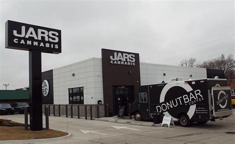 JARS is one of the busiest retail venues on this patch of Groesbeck north of Cass. Nearby are several vacant storefronts, a few fast-food places, a shuttered bar, a Dollar Tree store, a plasma .... 