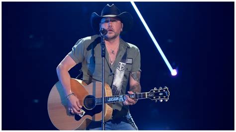 Jason Aldean: Boston exemplified 'Try That in a Small Town' response after marathon bombing