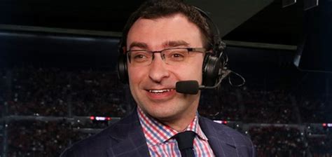 Jason Benetti is leaving the White Sox television booth