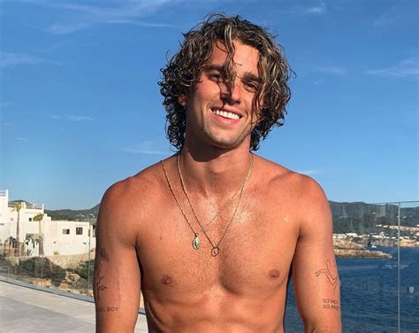 All rights reserved to EXPRESS Jay Alvarrez and Alexis Ren take off to the Italian coast in search of a summer that never ends. Strolling through the hills, ...