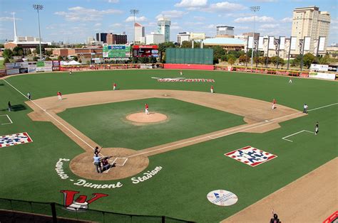 Kansas Collegiate League historical statistics and rosters for the collegiate summer league. ... Dirtbag Baseball Club: Jayhawk West: team page: 34: 13: 21: 0.382: 5 .... 