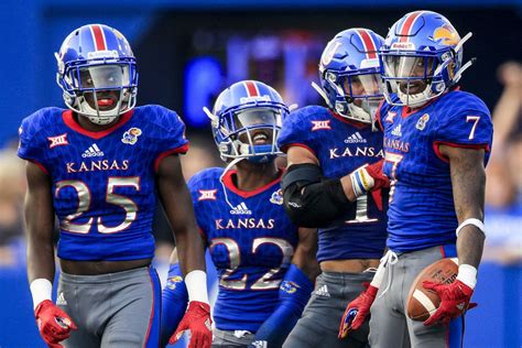 Sep 1, 2023 · Get the latest news and information for the Kansas Jayhawks. 2023 season schedule, scores, stats, and highlights. Find out the latest on your favorite NCAAF teams on CBSSports.com. 