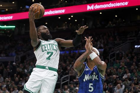 Jaylen Brown’s big 4th quarter carries Celtics to 114-97 win over Magic for 14-0 start at home