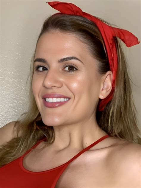 Profile picture of Jazmyne Kuphal