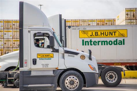 Thank you for taking the time to provide your feedback - we take comments into consideration and appreciate hearing about the experience of drivers. 1,452 reviews from J.B. Hunt employees about working as a Truck Driver at J.B. Hunt. Learn about J.B. Hunt culture, salaries, benefits, work-life balance, management, job security, and more.. 