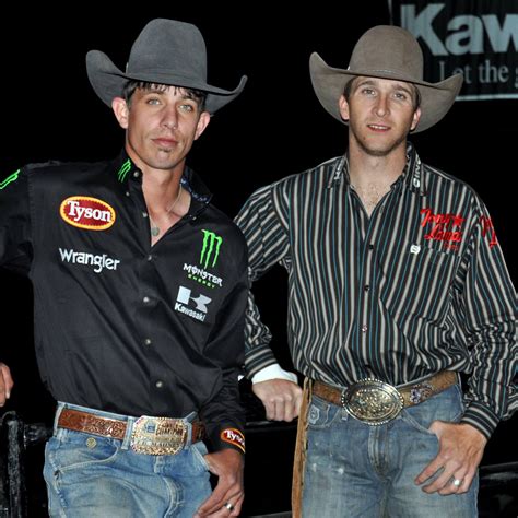 Jb mauney bull rider houston rodeo. Both co-hosting the Vegas Rodeo, walked back to reminisce about an iconic moment. Bull riding legend JB Mauney faces a jab Spending most of his career in PBR, Mauney decided to transition to PRCA ... 