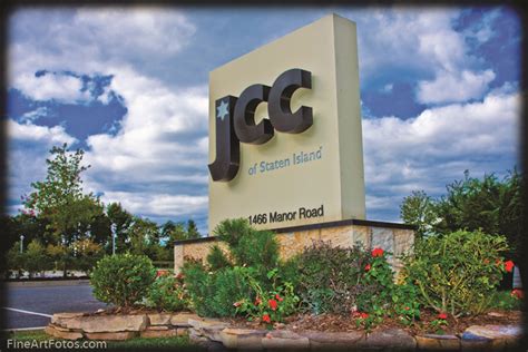 Jcc staten island. As the “baby boomer” generation ages, the number of Staten Island senior citizens continues to grow. The JCC is helping adults enter this new phase of life with programs and services geared toward keeping them happy, healthy, and engaged. Memory Loss Programs . Senior Centers. Services & Programs. Donate. LocationS. BERNIKOW/MID-ISLAND … 
