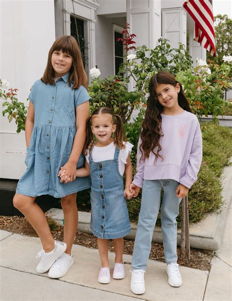 Jcpenney back to school haircuts 2023. JCPenney Salon – 50% OFF HAIRCUTS. Head over to JCPenney Salon to get 50% off on a haircut with purchase of $12 kid’s haircut OR get $12 OFF kid’s styling of $30 or more. Valid 7/14/21-9/18/21. Offer may not be available at all salons. Click on the “ coupons ” button on the JCPenney website to snag this great deal. 