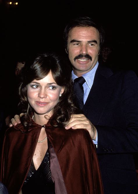 Jealous Burt Reynolds refused to accompany Sally Field when she won 1st Oscar