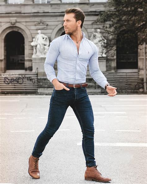 Jeans and dress shirt. Benefits of Pairing Dress Shirts with Jeans. Pairing dress shirts with jeans is more than just a fashion statement; it's a blend of comfort and style.Here are some standout benefits: Versatility: This combo seamlessly transitions from a day at the office to an evening out.It's the epitome of business casual.. Comfort: While dress shirts offer a … 