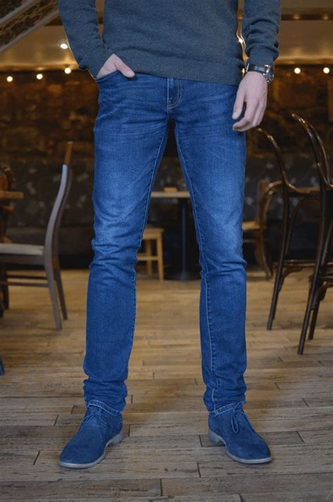 Jeans for tall men. Jack & Jones Men Blue Slim Fit Clean Look Pure Cotton Jeans. Rs. 879. HIGHLANDER Men Black Slim Fit Mid-Rise Clean Look Stretchable Jeans. Rs. 636. Bene Kleed Men Wide Leg High-Rise Baggy Fit Cotton Jeans. Rs. 998. Men Jeans - Shop from the latest range of comfortable & trendy regular jeans, low waist jeans etc for men in India. 
