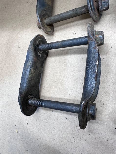 Jeep Wrangler (YJ) Leaf Spring Shackle - 4WD.com