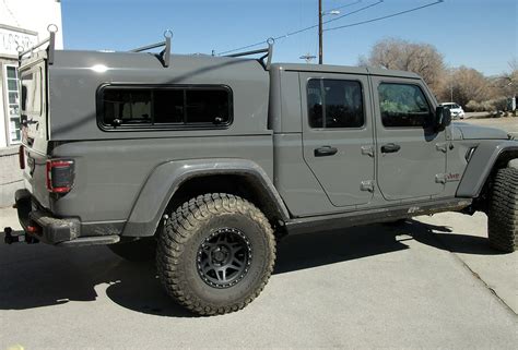 Jeep gladiator with camper shell. Oct 10, 2019 · Fiftyten now offers its modular three-part camper system on the Jeep Gladiator, sold through Goose Gear. Fiftyten. The Fiftyten Gladiator will debut at Overland Expo East 2019, which starts on ... 