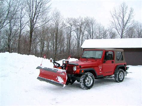Automatic With 7 foot snow dog hydraulic plow. 190,000 km Jeep hasn't seen the roads in years, used only to plow our property, Don't ask what it needs for ... 190,000 km $1,400.00. Jeep with snow plow for sale
