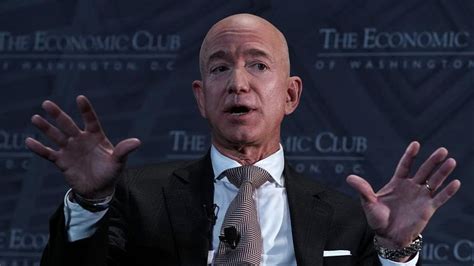 Jeff Bezos to step down as Amazon CEO after record-smashing …