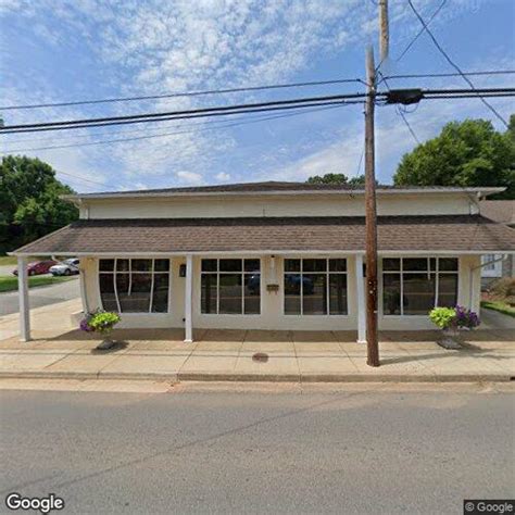 Jeffress funeral home obituaries near lynchburg va. .  <a href=https://museum...