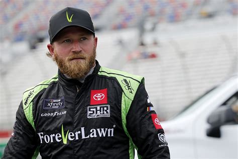 Jeffrey Earnhardt Latest News