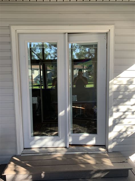 Jeld-wen patio doors. The standard size for a patio door depends on the style, with hinged versions measuring 71 1/4 inches by 79 1/2 inches and sliding door versions available in three basic sizes. Patio doors are typically available in two- and four-panel conf... 