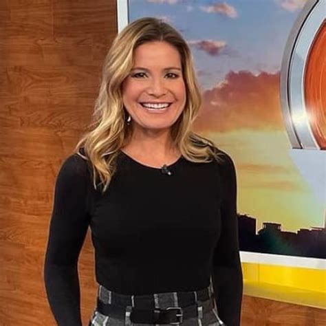 Jen carfagno salary. HOW OLD IS Jen Carfagno. Jen Carfagno is 47 years and 10 month (s) old. She was born in 19 Jul, 1976. Jen Carfagno is a television personality and meteorologist who rose to popularity due to her significant work for The Weather Channel. 