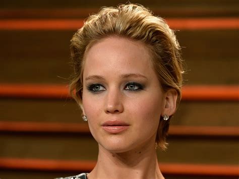 Jeniffer lawrence naked. News broke that hackers had stolen personal photos of her and posted them online on August 31—two weeks after the interview and a month after her July 29 cover shoot with Patrick Demarchelier ... 