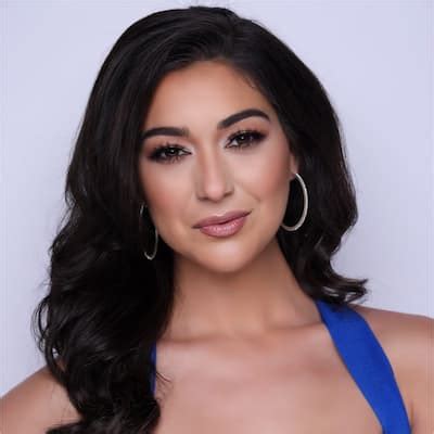 There has been no information on the age, ... Jenise Fernandez joined the Local 10 News team in November 2014. She is thrilled to be back home reporting for the station she grew up watching.. 