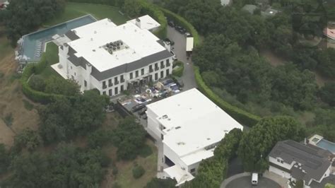 Jennifer Lopez, Ben Affleck buy $60M Beverly Hills mega-mansion