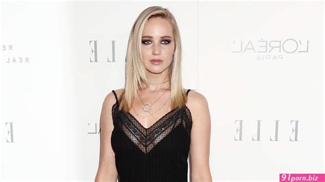 Naked photographs of Hollywood actress Jennifer Lawrence - as well as a host of British and A-list stars - have been leaked online in the biggest celebrity hacking scandal in history.. Intimate .... Jennifer lawerence nude