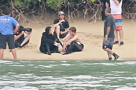 Jennifer lawrence nude beach scene. Jennifer Lawrence's mom has so much to be proud of when it comes to her daughter: She won an Oscar for Silver Linings Playbook (and has been nominated for many more), helmed some of the past ... 