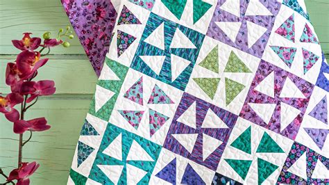 Jenny doan quilt tutorials. NOTE: At 05:12, the measurement marked should be 1/4".Jenny demonstrates how to make a quick and easy Self-Binding Quilt using 2.5 inch strips of precut fabr... 