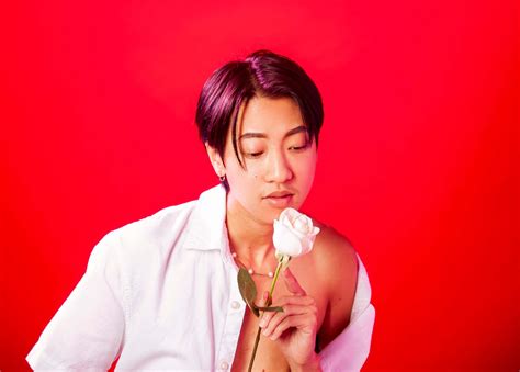 Jes tom. Jul 7, 2022 · Jes Tom (they/them) is an actor, writer, and stand-up comic, gleefully providing the trans, queer, Asian American, radical cyborg perspective that everyone never knew they wanted. Currently, they ... 