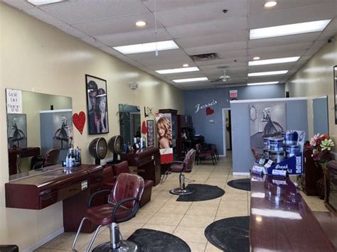 Jesse's Hair Salon, a full-service salon in Glendale Heights, is a 
