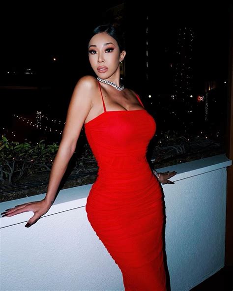 Jessi, whose real name is Jessica Ho, was born in 1988 in New York City and grew up in New Jersey, USA. In 2003, she came back to Korea and participated in the talent show “ Doremi Media ” at the age of 15, before debuting in 2005 with the single “ Get Up ”. It has been 17 years since then, and Jessi’s path to success is one filled ...