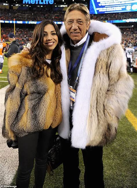 Jessica namath. Aug 11, 2021 · Biography. David. August 11, 2021. July 6, 2023. Spread the love. Olivia Namath is one of two daughters of former New York Jets quarterback Joe Namath. She was born from his marriage to his ex-wife, Deborah “Tatiana” Mays. While Joe may have had a satisfactory life on the football pitch, his personal life wasn’t all that moon and beaches. 