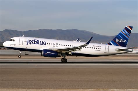 Jet blue 2202. Track JetBlue (B6) #2202 flight from Fort Lauderdale Intl to John F Kennedy Intl. Flight status, tracking, and historical data for JetBlue 2202 (B62202/JBU2202) 07-Jan-2022 (KFLL-KJFK) including scheduled, estimated, and actual departure and arrival times. 
