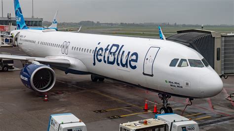 Find the latest JetBlue Airways Corporation (JBLU)