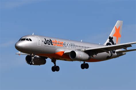  Jetstar offers low fares and flexible booking options for flights within Australia and to New Zealand, Japan, Singapore and more. Find out about deals, FareCredit, Jetmail and more. . 