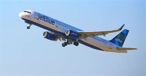 JetBlue Is Offering $99 Flights So People Can Escape Hurricane Irma