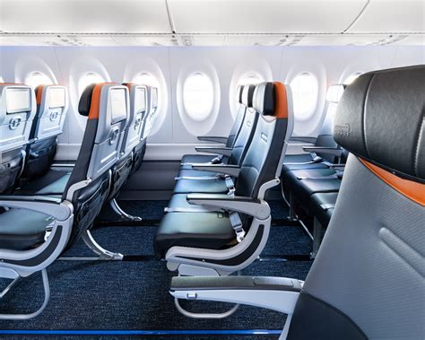 Earn up to 70,000 bonus points:60,000 bonus points after spending $2,000 on purchases in the first 90 days, and an additional 10,000 bonus points after a purchase is made on an employee card. Earning rates: 6 points per $1 spent on eligible JetBlue purchases. 2 points per $1 spent on eligible restaurant and office supply store purchases.. 