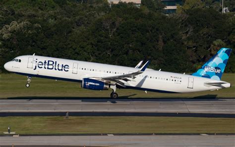 The national JetBlue Airways flight B61677 / JBU1677 departs from John F. Kennedy, New York [JFK], United States and flies to Jacksonville [JAX], United States. The estimated flight duration is 2:30 hours and the distance is 1339 kilometers. Departure is today 10/6/2023 at 14:31 EDT at John F. Kennedy from Terminal 5 Gate --.. 